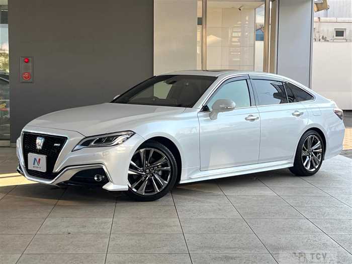 2021 Toyota Crown Hybrid