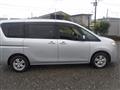 2013 Nissan Serena
