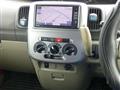 2011 Daihatsu Tanto