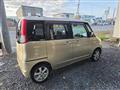 2010 Nissan ROOX