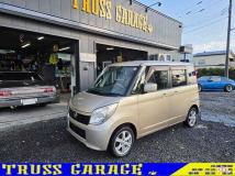 2010 Nissan ROOX