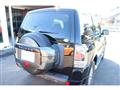 2013 Mitsubishi Pajero
