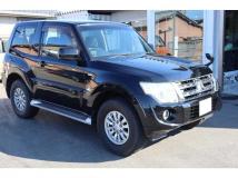 2013 Mitsubishi Pajero