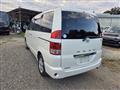 2005 Toyota Noah
