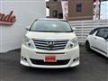 2013 Toyota Alphard G