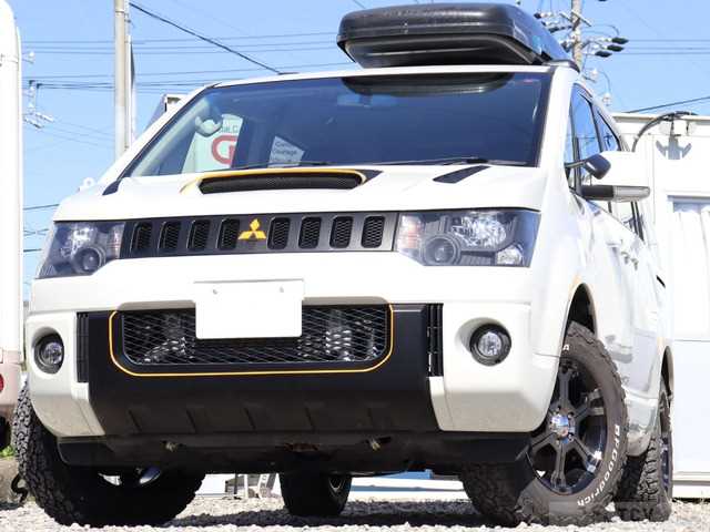 2018 Mitsubishi Delica D5