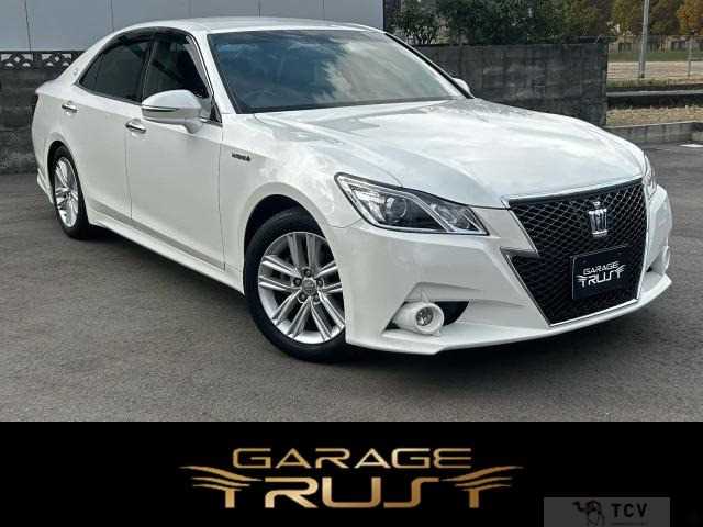 2013 Toyota Crown Athlete Series