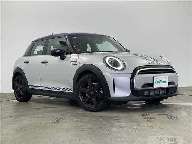 2022 BMW MINI