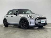 2022 BMW MINI