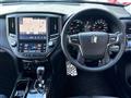 2015 Toyota Crown Hybrid