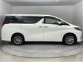 2022 Toyota Alphard Hybrid