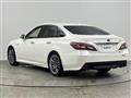 2018 Toyota Crown Hybrid