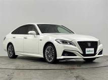 2018 Toyota Crown Hybrid