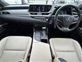 2021 Lexus ES