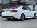 2013 Toyota Crown Hybrid