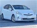 2014 Toyota PRIUS α