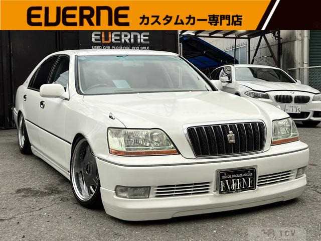 2000 Toyota Crown Majesta