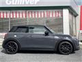 2019 BMW MINI