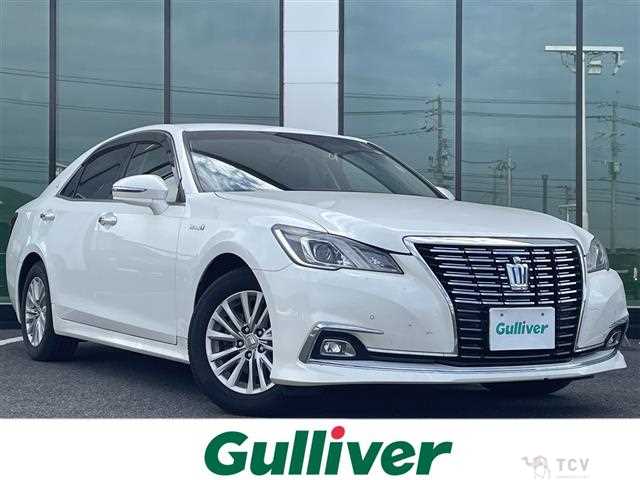 2015 Toyota Crown Hybrid