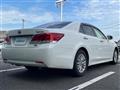 2015 Toyota Crown Hybrid