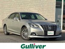 2015 Toyota Crown Hybrid