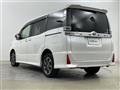 2017 Toyota Voxy