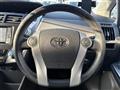 2012 Toyota PRIUS α