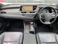 2019 Lexus ES