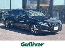 2019 Toyota Crown Hybrid