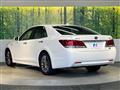 2013 Toyota Crown Hybrid