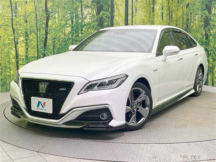 2019 Toyota Crown Hybrid