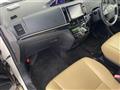 2014 Toyota Estima