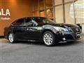 2013 Toyota Crown Hybrid
