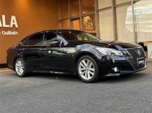 2013 Toyota Crown Hybrid