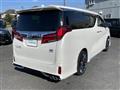 2018 Toyota Alphard Hybrid