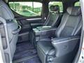 2018 Toyota Alphard Hybrid