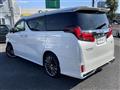 2018 Toyota Alphard Hybrid