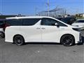 2018 Toyota Alphard Hybrid
