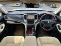 2016 Toyota Crown Hybrid