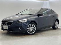 2018 Volvo V40