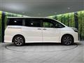 2020 Toyota Voxy