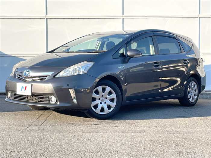 2012 Toyota PRIUS α