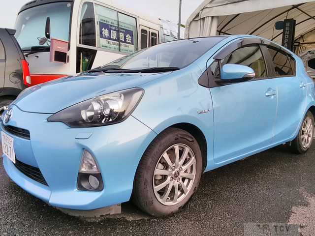2012 Toyota AQUA