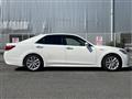 2013 Toyota Crown Hybrid