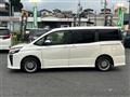 2017 Toyota Voxy
