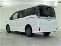2017 Toyota Voxy