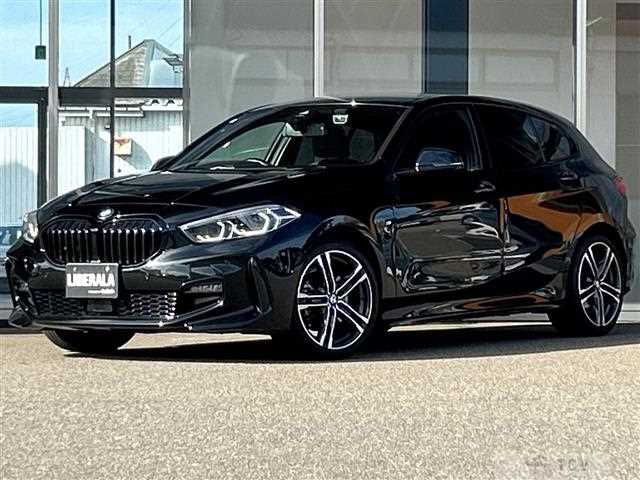 2022 BMW 1 Series