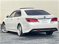 2013 Toyota Crown Hybrid