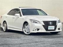 2013 Toyota Crown Hybrid
