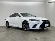 2019 Lexus ES